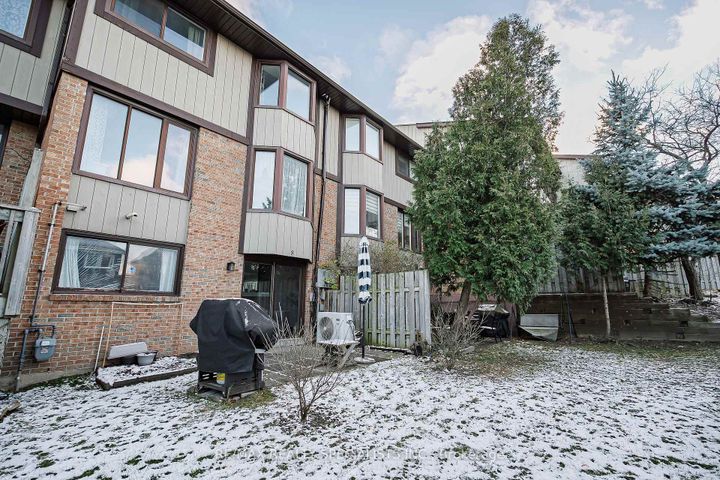 Photo 47 at 8 - 6780 Formentera Avenue, Meadowvale, Mississauga