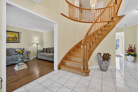 Photo 5 at 25 Heatherwood Crescent, Unionville, Markham