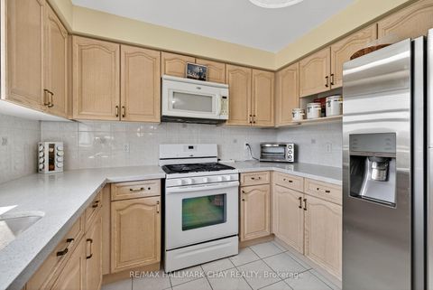 Photo 14 at 25 Heatherwood Crescent, Unionville, Markham