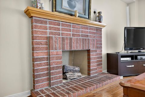 Photo 16 at 25 Heatherwood Crescent, Unionville, Markham