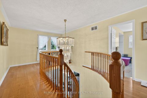 Photo 18 at 25 Heatherwood Crescent, Unionville, Markham