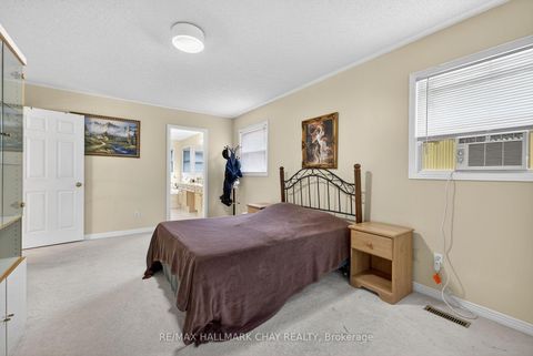Photo 19 at 25 Heatherwood Crescent, Unionville, Markham
