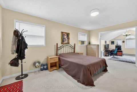 Photo 20 at 25 Heatherwood Crescent, Unionville, Markham
