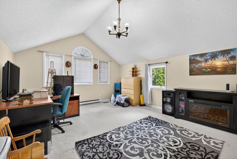 Photo 22 at 25 Heatherwood Crescent, Unionville, Markham