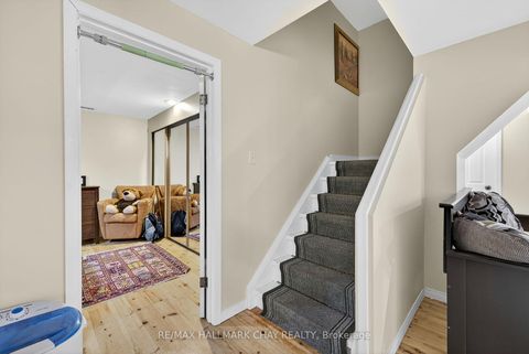 Photo 28 at 25 Heatherwood Crescent, Unionville, Markham