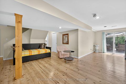 Photo 31 at 25 Heatherwood Crescent, Unionville, Markham