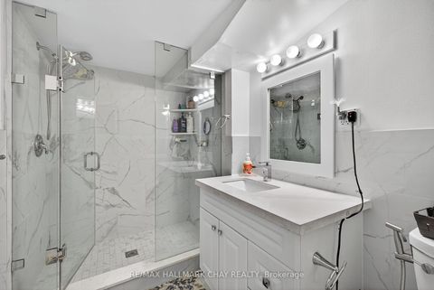 Photo 33 at 25 Heatherwood Crescent, Unionville, Markham