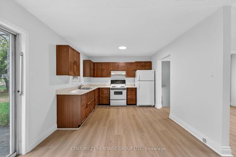 Photo 7 at 1087 County Rd 42, Stayner, Clearview