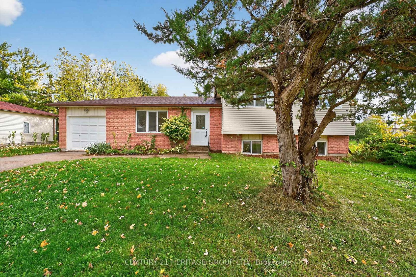 1087 County Rd 42, Stayner, Clearview photo number 2