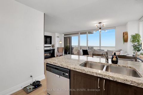 Photo 17 at 917 - 1060 Sheppard Avenue W, York University Heights, Toronto