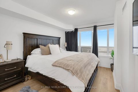 Photo 19 at 917 - 1060 Sheppard Avenue W, York University Heights, Toronto