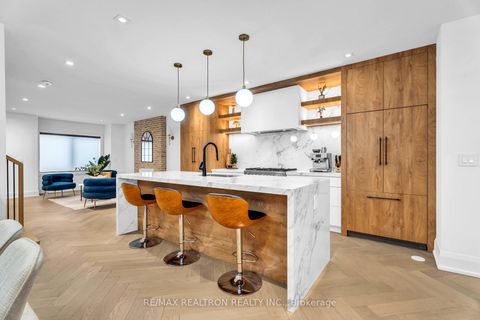 Photo 3 at 146 Arlington Avenue, Oakwood Village, Toronto