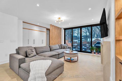 Photo 9 at 146 Arlington Avenue, Oakwood Village, Toronto