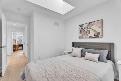 Photo 23 at 146 Arlington Avenue, Oakwood Village, Toronto