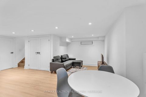 Photo 32 at 146 Arlington Avenue, Oakwood Village, Toronto