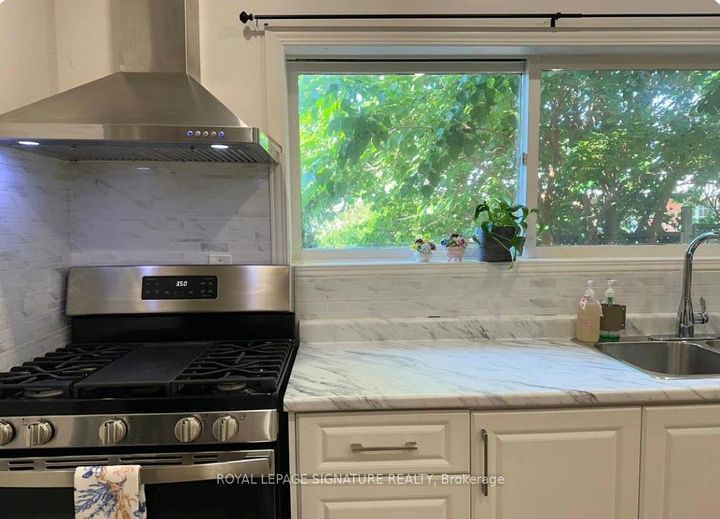 Photo 4 at 1119 Rebecca Street, WO West, Oakville