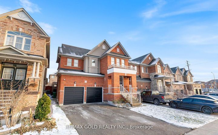 Photo 1 at 7 Gardenbrooke Trail, Bram East, Brampton