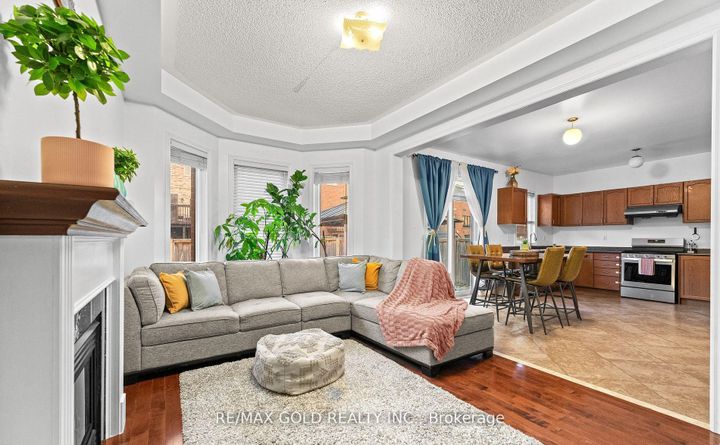 Photo 16 at 7 Gardenbrooke Trail, Bram East, Brampton