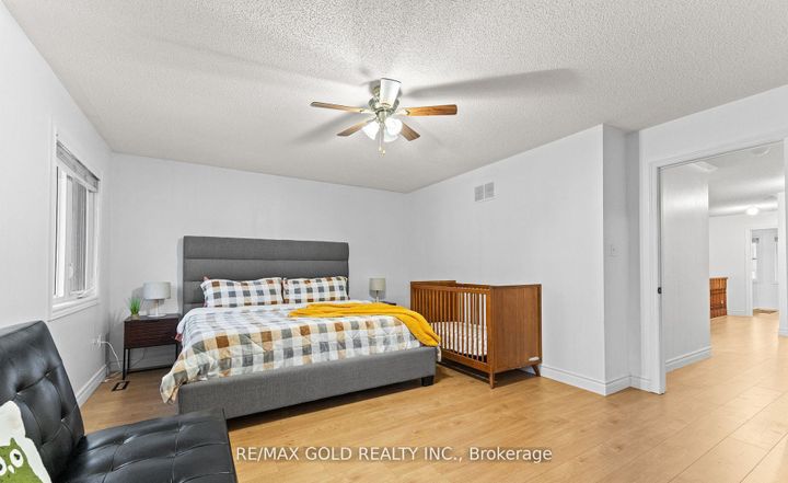 Photo 22 at 7 Gardenbrooke Trail, Bram East, Brampton