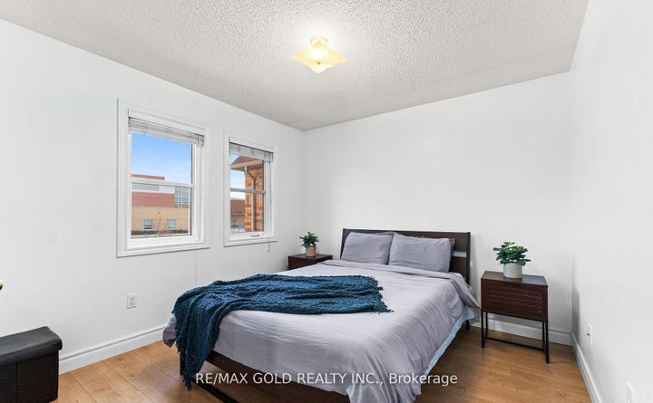 Photo 28 at 7 Gardenbrooke Trail, Bram East, Brampton