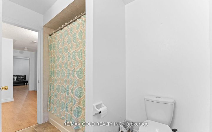 Photo 33 at 7 Gardenbrooke Trail, Bram East, Brampton