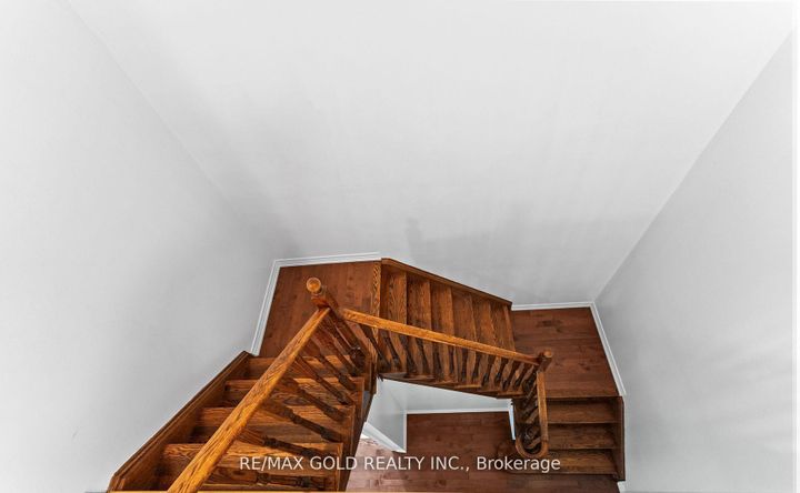 Photo 36 at 7 Gardenbrooke Trail, Bram East, Brampton