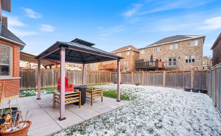 Photo 39 at 7 Gardenbrooke Trail, Bram East, Brampton