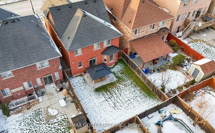 Photo 41 at 7 Gardenbrooke Trail, Bram East, Brampton