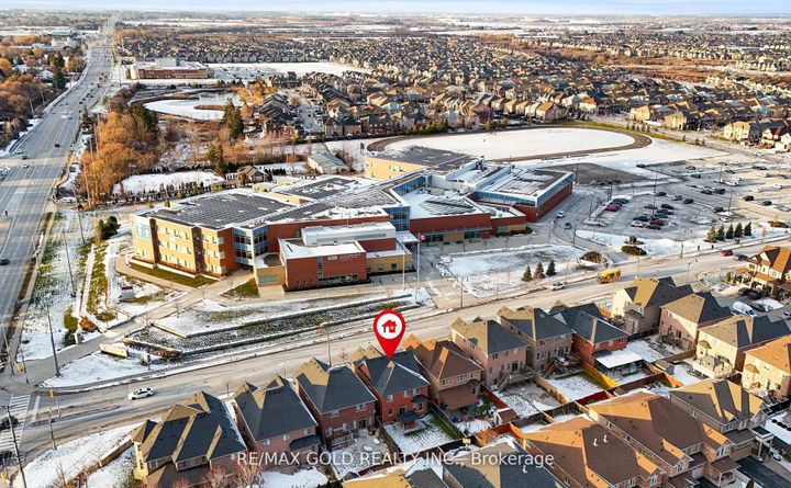 Photo 43 at 7 Gardenbrooke Trail, Bram East, Brampton