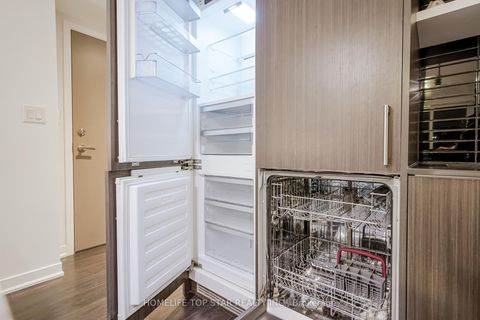 Photo 15 at 1406 - 100 Harbour Street, Waterfront Communities C1, Toronto