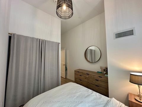 Photo 11 at 214 - 50 Dunfield Avenue, Mount Pleasant West, Toronto