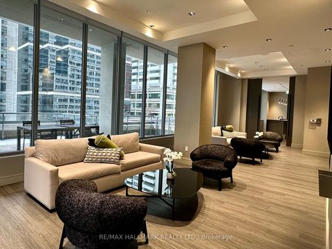 Photo 21 at 214 - 50 Dunfield Avenue, Mount Pleasant West, Toronto