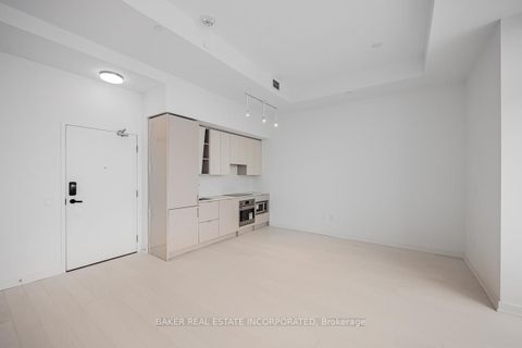 Photo 12 at 6012 - 3883 Quartz Road, City Centre, Mississauga