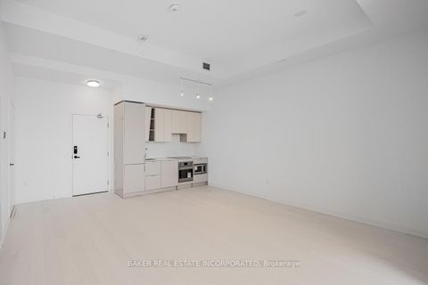 Photo 13 at 6012 - 3883 Quartz Road, City Centre, Mississauga