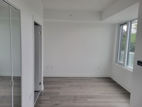 Photo 3 at 220 - 3220 Sheppard Avenue E, Sullivan, Toronto