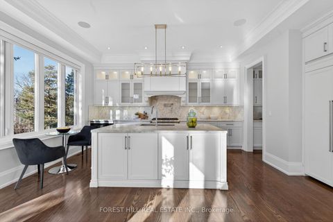 Photo 11 at 210 Willowdale Avenue, Willowdale East, Toronto