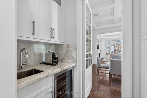 Photo 14 at 210 Willowdale Avenue, Willowdale East, Toronto