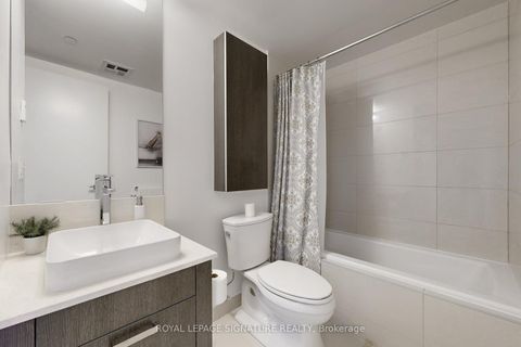 Photo 24 at 415 - 3018 Yonge Street, Lawrence Park South, Toronto