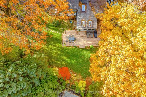 Photo 2 at 91 Braemore Gardens, Wychwood, Toronto