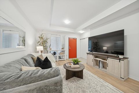 Photo 2 at 1013 - 2635 William Jackson Drive, Duffin Heights, Pickering