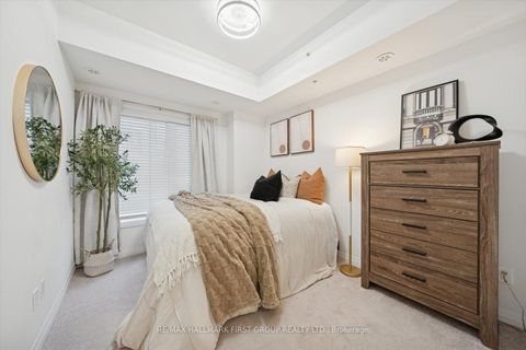 Photo 8 at 1013 - 2635 William Jackson Drive, Duffin Heights, Pickering