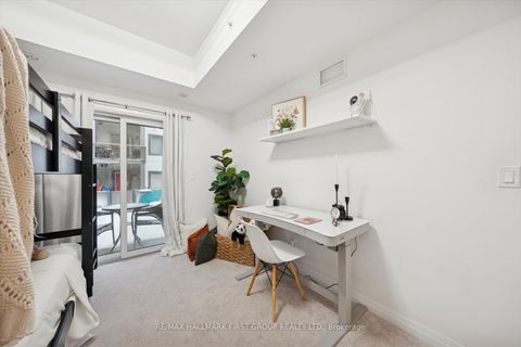 Photo 11 at 1013 - 2635 William Jackson Drive, Duffin Heights, Pickering