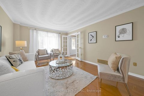 Photo 7 at 955 Snowbird Street, Northglen, Oshawa