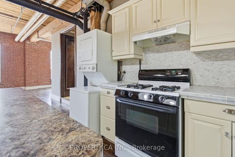 Photo 7 at 405 - 426 Queen Street E, Moss Park, Toronto