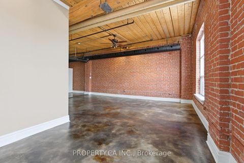 Photo 14 at 405 - 426 Queen Street E, Moss Park, Toronto