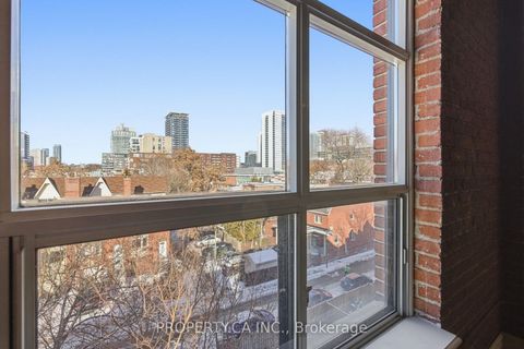 Photo 16 at 405 - 426 Queen Street E, Moss Park, Toronto