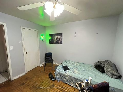 Photo 14 at 14 Cardell Avenue, Pelmo Park W4, Toronto