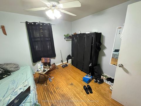 Photo 17 at 14 Cardell Avenue, Pelmo Park W4, Toronto