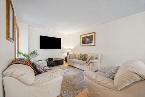 Photo 4 at 23 Riviera Drive W, Glen Shields, Vaughan