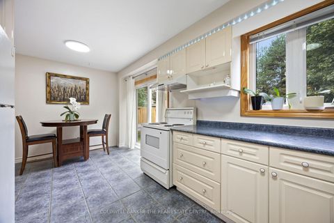 Photo 16 at 23 Riviera Drive W, Glen Shields, Vaughan